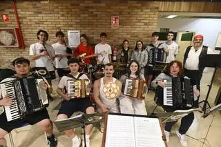 Marineros cambian los aparejos por el balón en el IV Torneo de Navidad Stella Maris