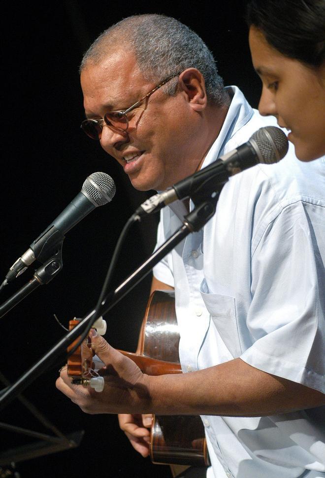 La vida del cantautor cubano Pablo Milanés, en imágenes.