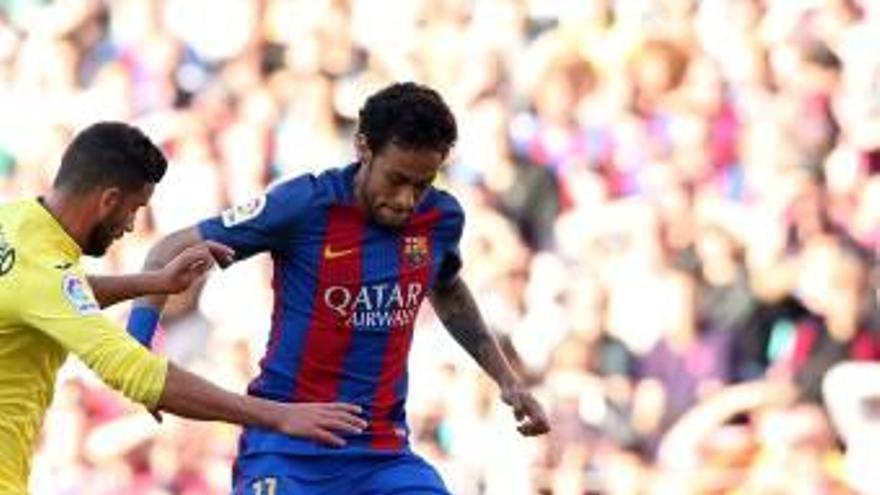 Luis Enrique: «Neymar entén el futbol com un art, fa regats impossibles»