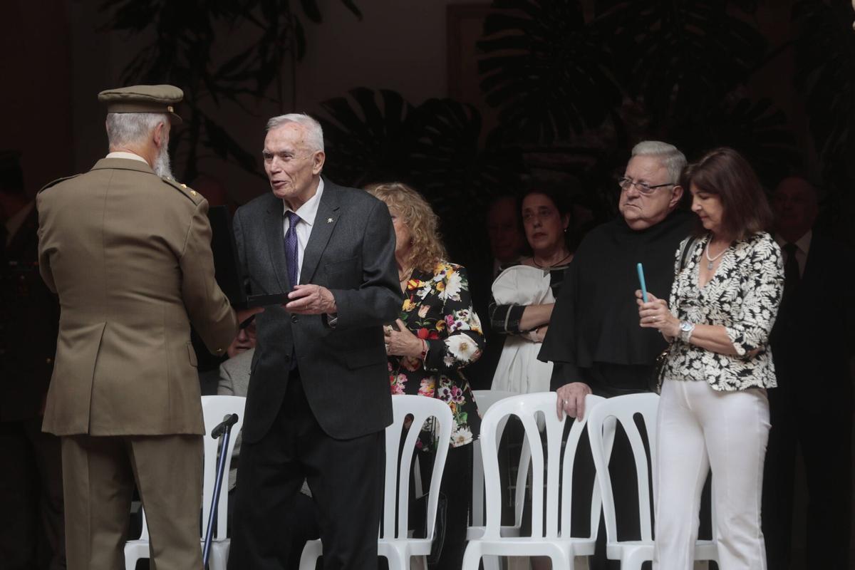 El Ejército de Baleares rinde homenaje a los actos heroicos del 2 de mayo