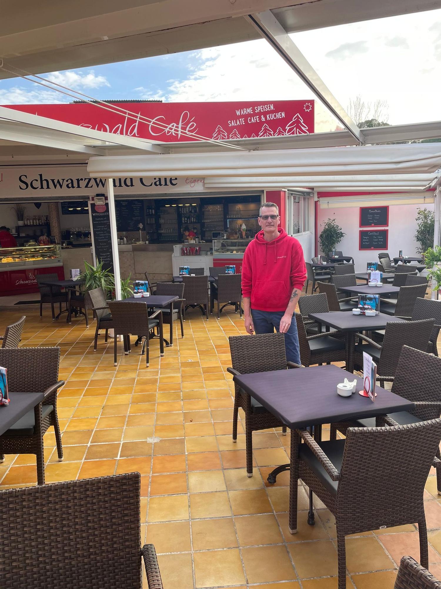 Stefan Capser ist der aktuelle Treiber des Schwarzwald Cafés in Peguera.