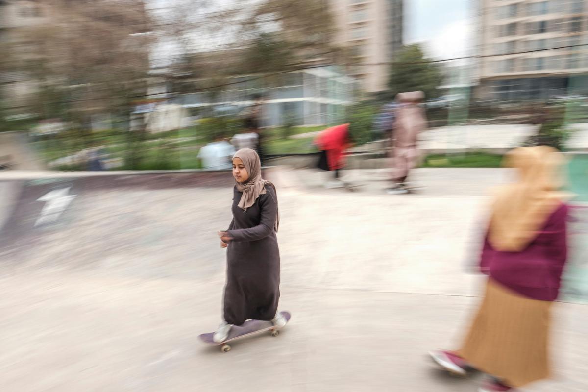 El skate entre niñas etíopes, mejora su salud mental y las empodera