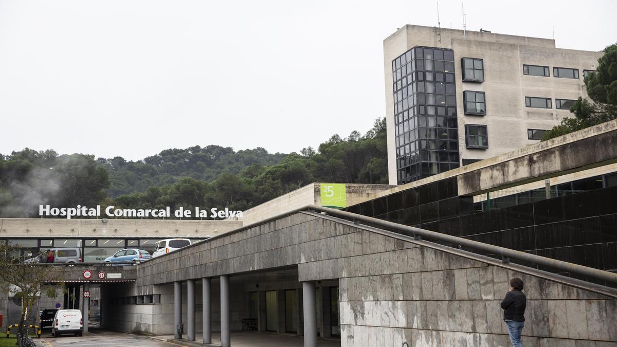 La façana de l'hospital de Blanes, en una imatge d'arxiu.