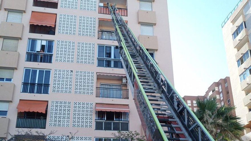 Intensa jornada para Bomberos de Tenerife con múltiples intervenciones en Santa Cruz, La Laguna y Los Realejos