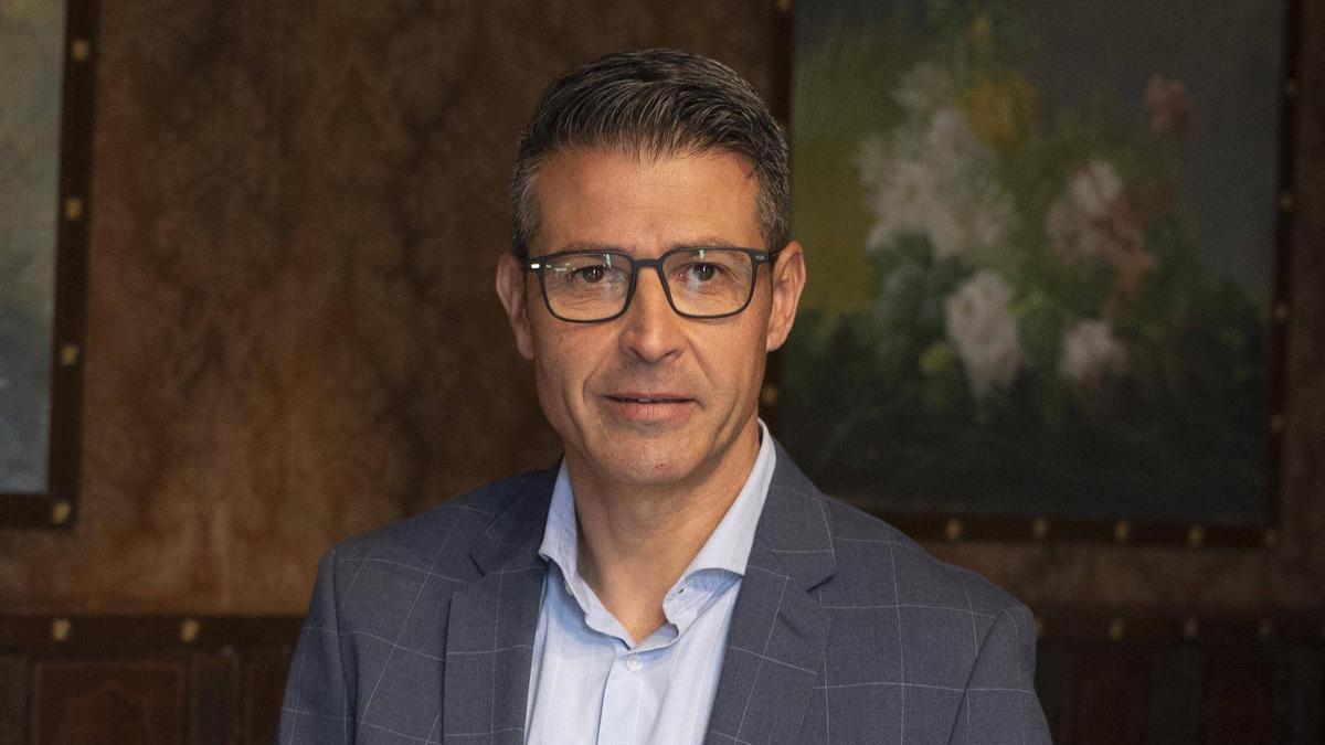 El alcalde de Almussafes, Toni González.