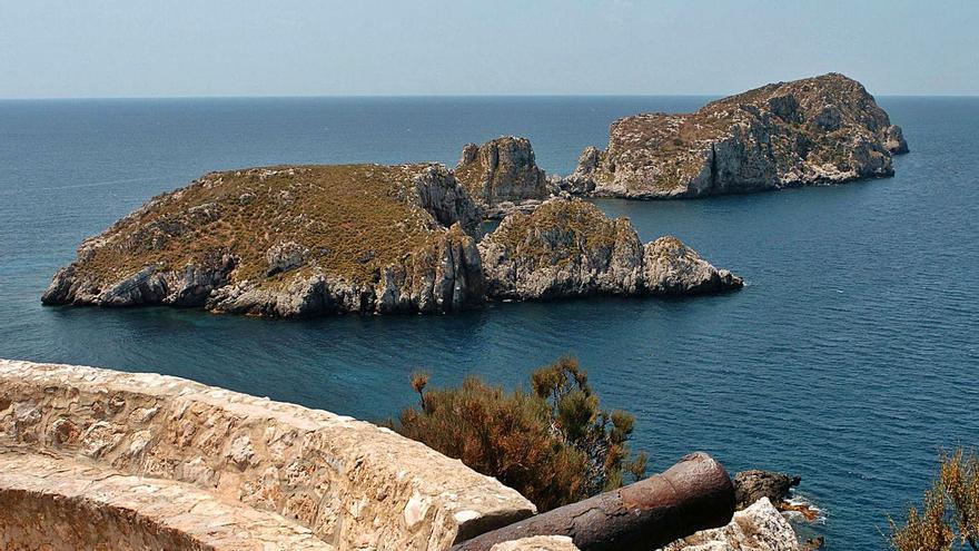 Calvià propone al Govern la unificación y ampliación de las dos reservas marinas