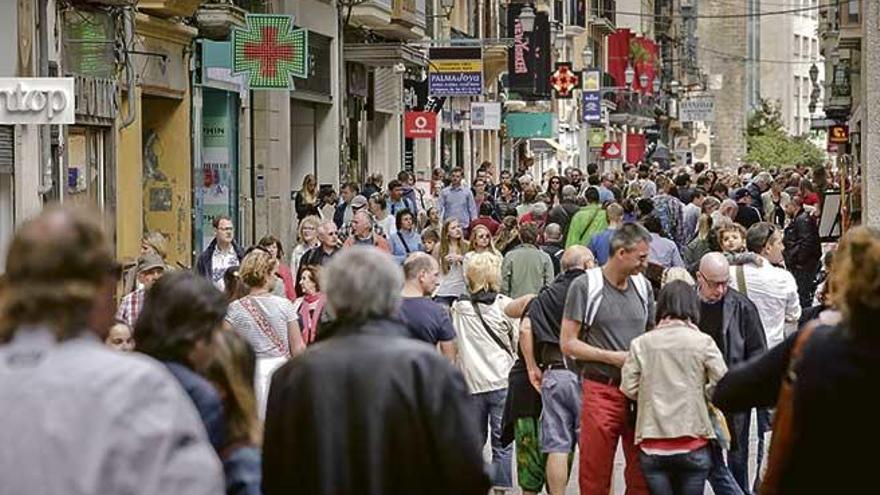 La población balear crece a la mayor velocidad de España con un 1,1% durante el último año