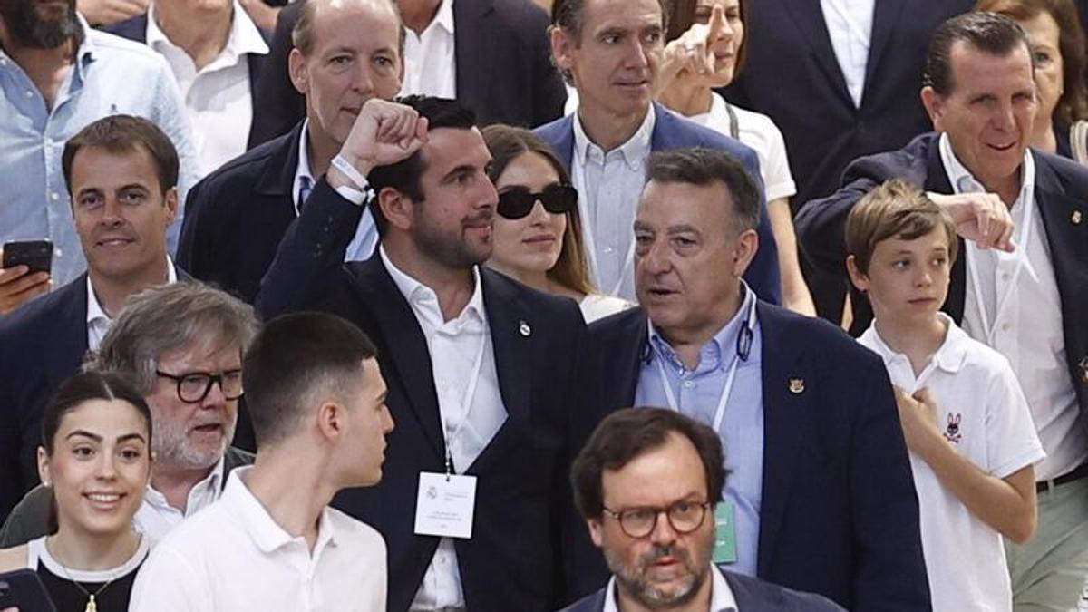Los socios del Real Madrid proclaman a Riquelme como líder de la oposición