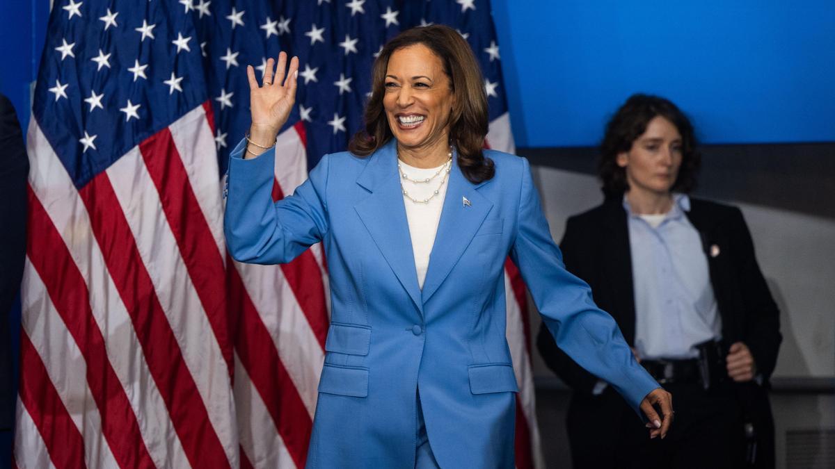 La vicepresidenta de EEUU Kamala Harris habla de su programa económico durante un mitin en Raleigh (Carolina del Norte)