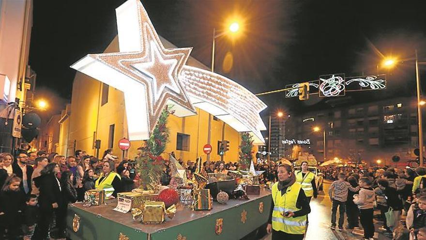 Ilusión y regalos para los niños de Castellón con los Reyes Magos