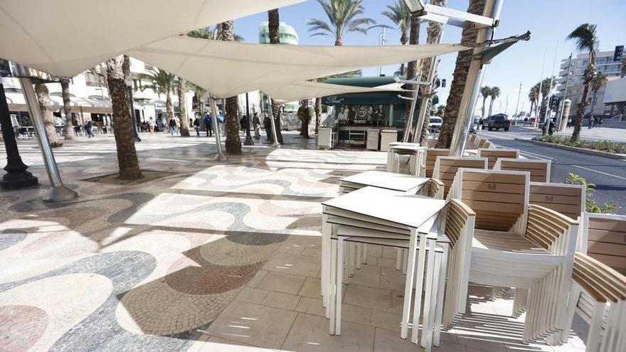 Adiós a la terraza del Kiosco Peret de Alicante