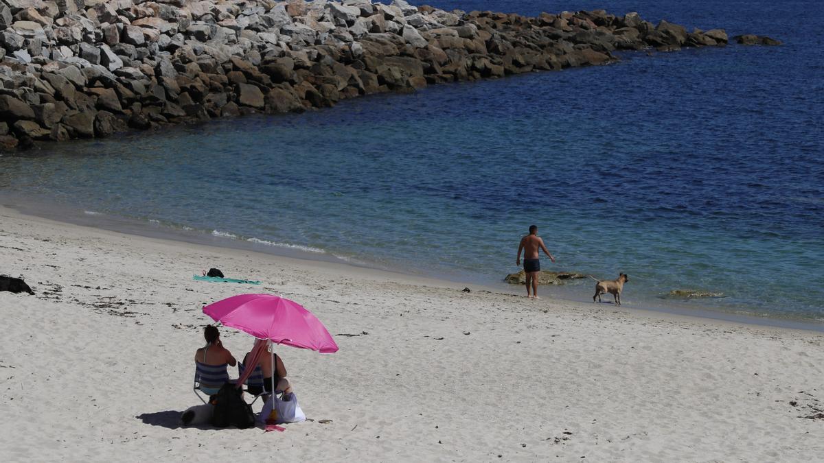 Las playas españolas han tenido un tránsito incesante de veraneantes.