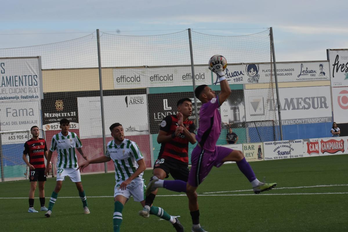 El Salerm Puente Genil - Córdoba CF B de Tercera RFEF, en imágenes El Salerm Puente Genil - Córdoba CF B de Tercera RFEF, en imágenes