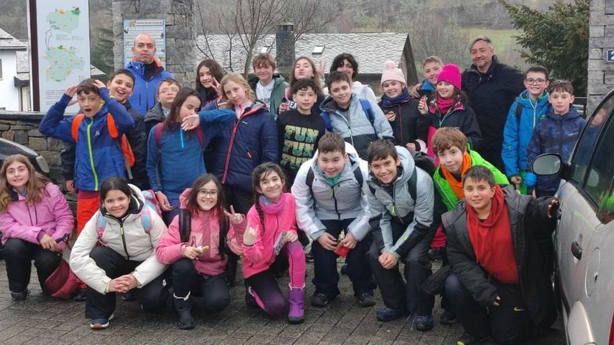 Alumnos de Las Eras de Benavente, fieles a la cita anual con los deportes de invierno en Leitariegos