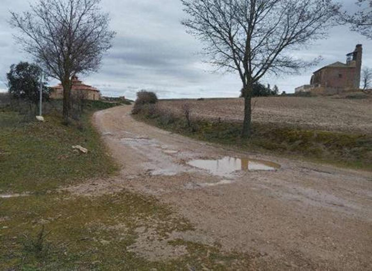 Camino del observatorio de Otero de Sariegos.