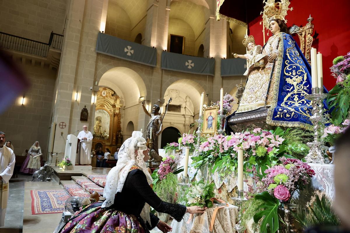 Segunda sesión de la Ofrenda en las Hogueras de Alicante