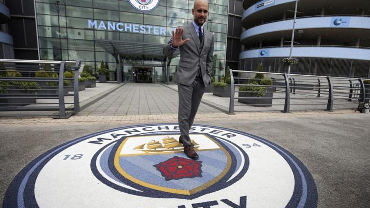 Pep se presentó oficialmente ante la prensa inglesa