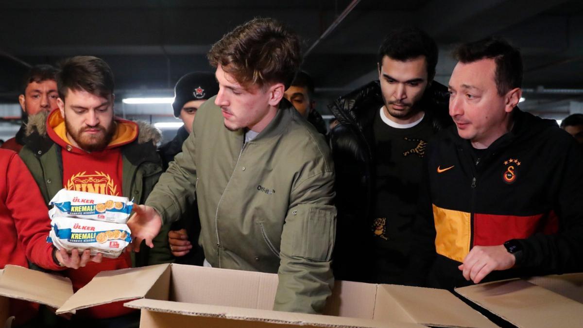 Nicolò Zaniolo estuvo en el estadio del Galatasaray ayudando a las víctimas del terremoto