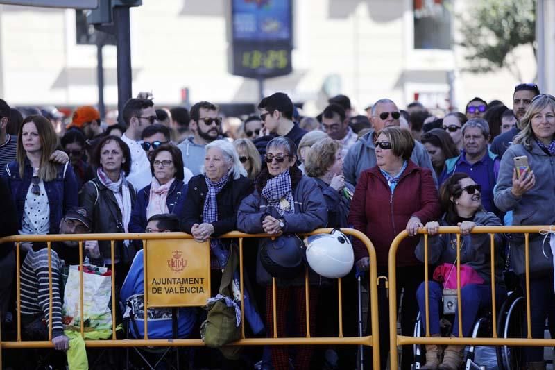 Búscate en la mascletà del 14 de marzo