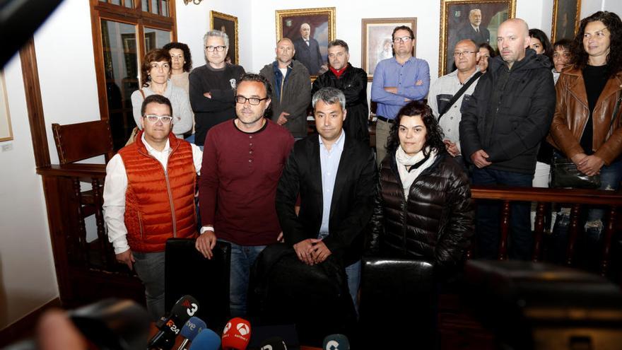 Directivos y padres de los jugadores, en la rueda de prensa de esta tarde.