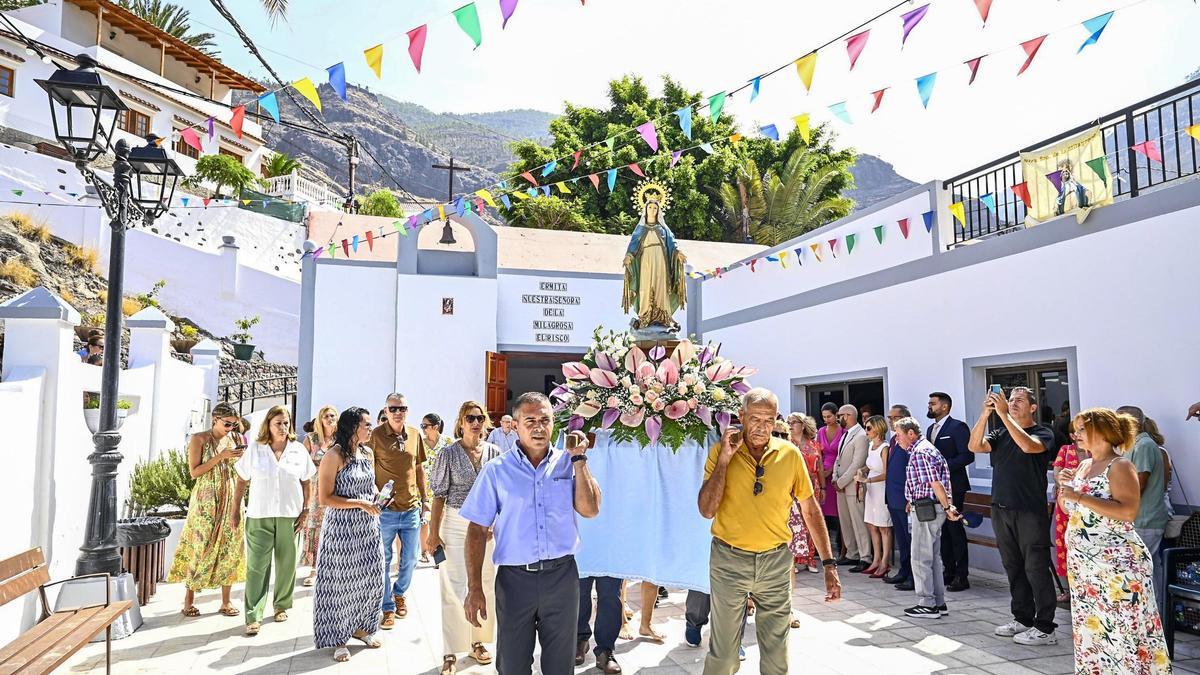 Procesión de La Milagrosa, patrona del Risco de Faneque, Agaete