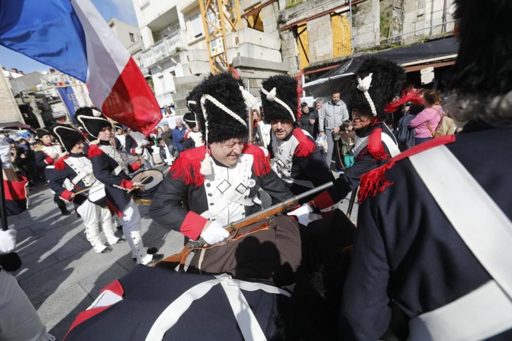 Las tropas napoleónicas campan a sus anchas por el Casco Vello sin saber que el domingo serán expulsados de la ciudad.