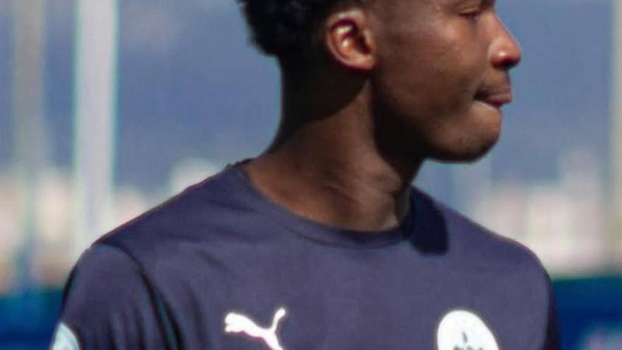 El CE Manresa reforça la defensa amb el fitxatge de Daouda Koné