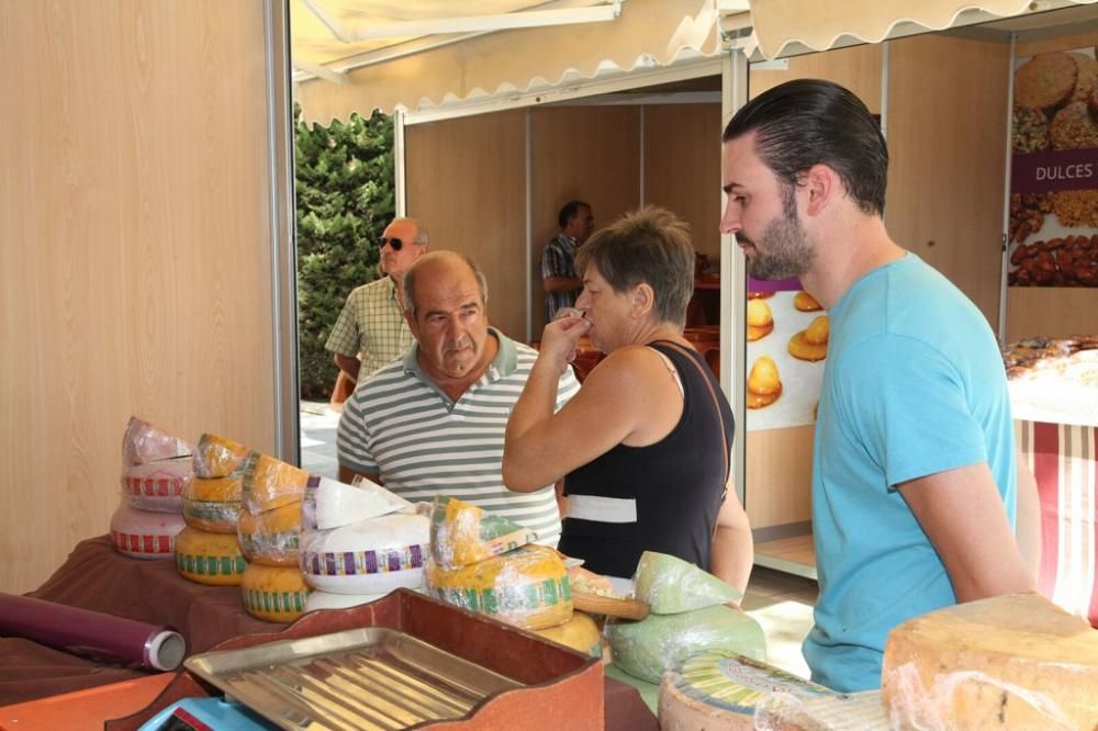 Inauguración de la Feria de Artesanía de la Región