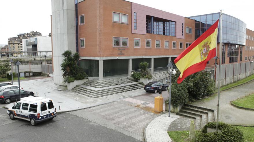 Un detenido por apuñalar en el cuello a un hombre en Los Pericones