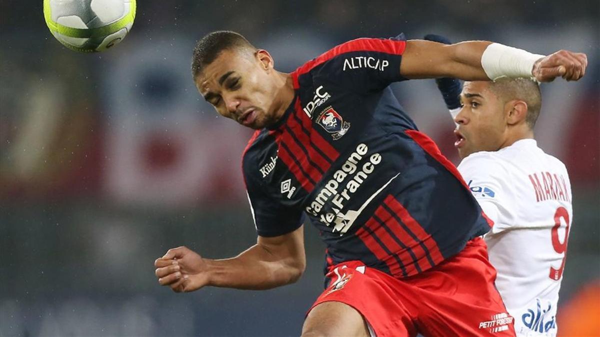 Djiku, en uno de los últimos partidos con su equipo en la Ligue 1