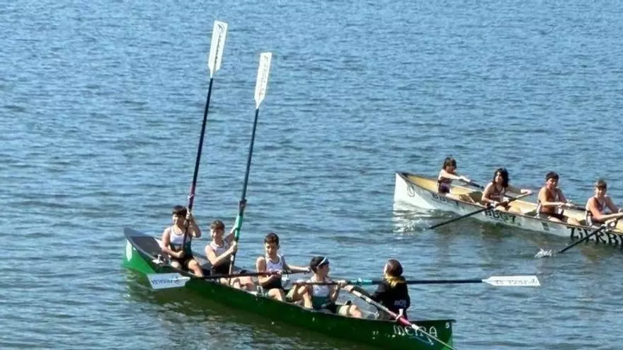 Samertolameú logra un oro y una plata y el Vila de Cangas un oro en el Campeonato de España de Bateles
