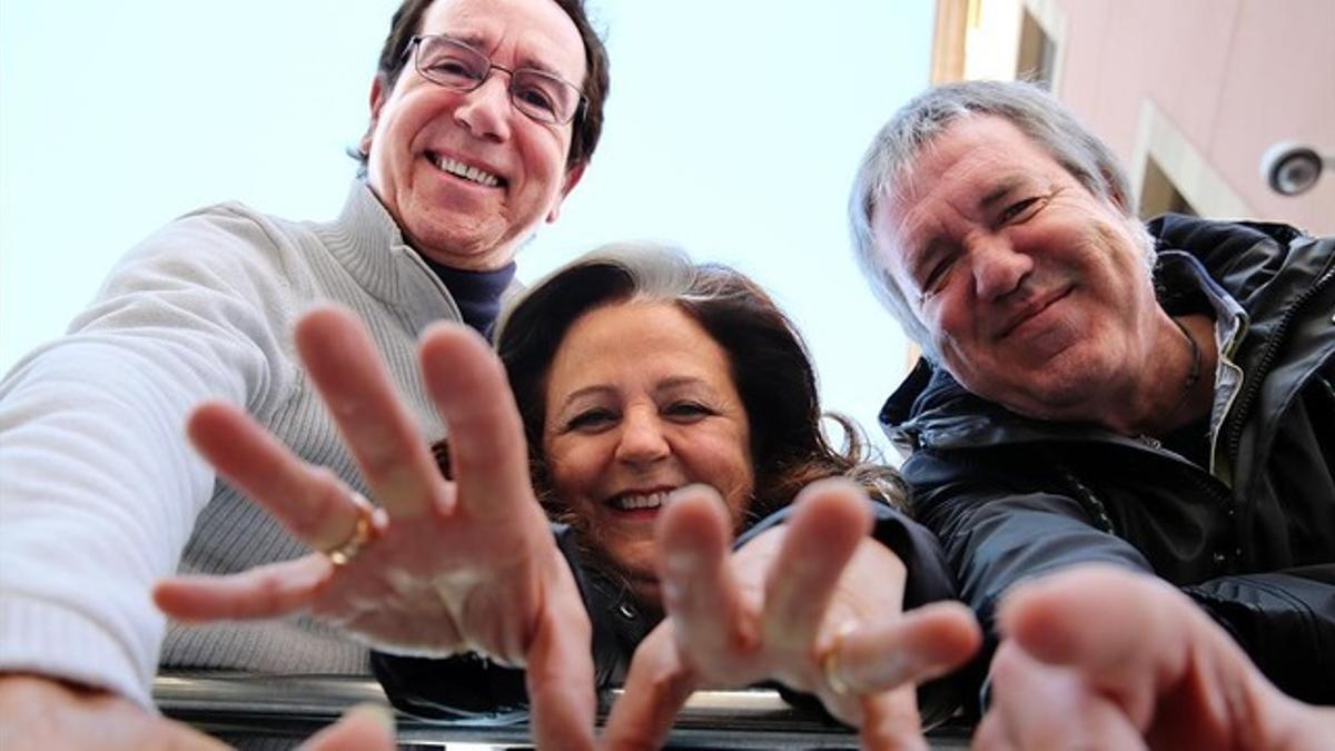 Eliseo Parra, Miquela Lladó y Arturo Gaya, este miércoles en Barcelona.