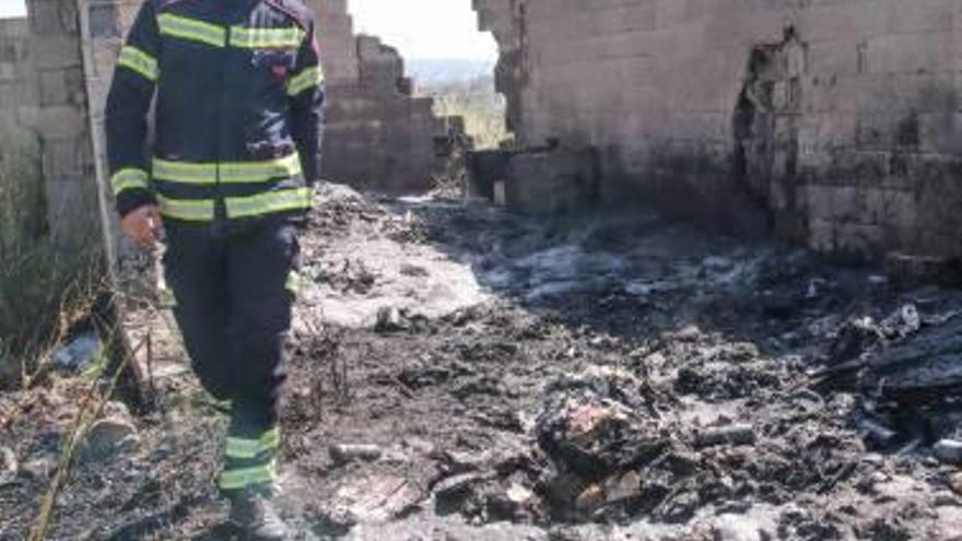 Incendios en l&#039;Alqueria y Balones