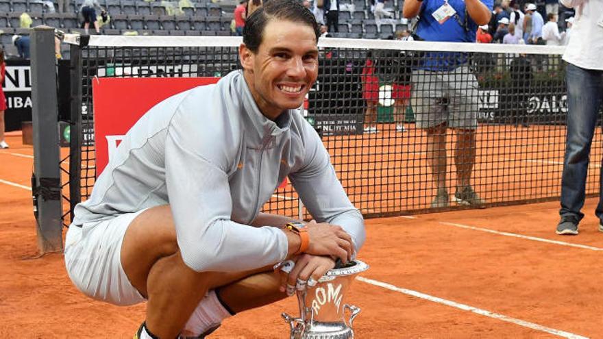 Rafa Nadal, con el trofeo de Roma