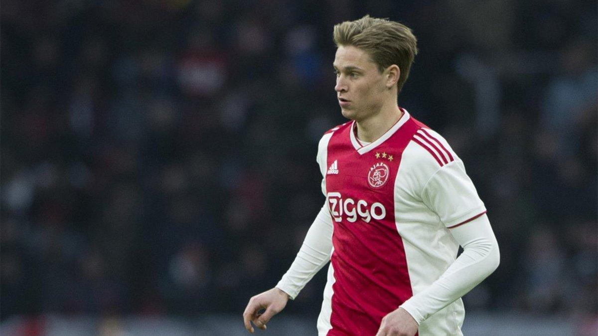 Frenkie De Jong piensa seguir en el Ajax por el momento