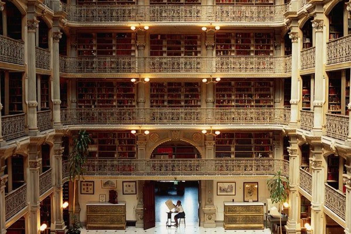 La biblioteca George Peabody de Baltimore (EE.UU.)