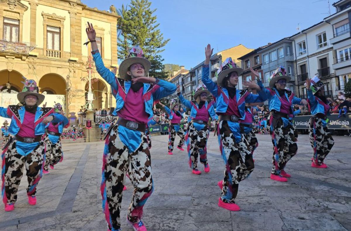 «El Akelarre», durante su actuación.