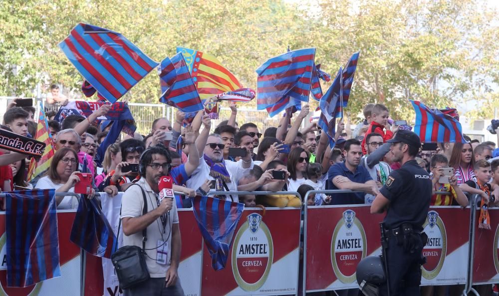 Así vive el Derbi la afición del Levante UD