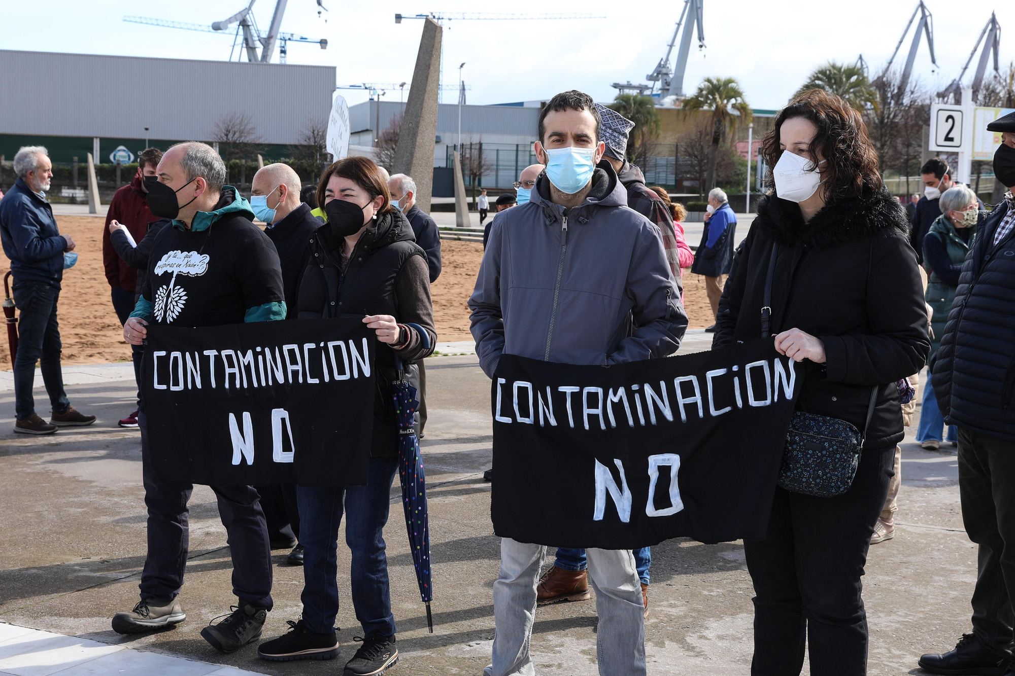 La concentración en El Arbeyal contra la contaminación en Gijón