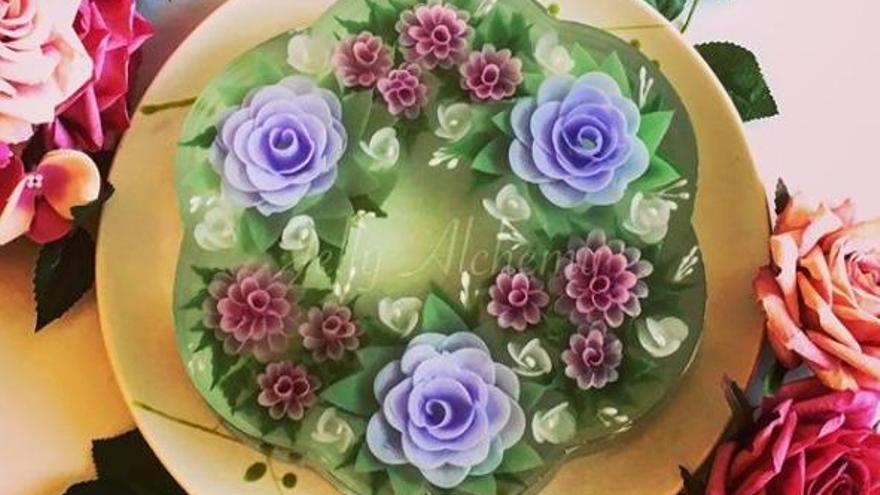 Esculturas florales hechas con gelatina 3D virales en Instagram.