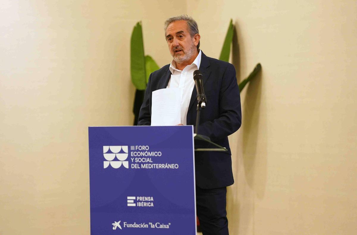José Ramón Mendaza, director La Opinión, durante su intervención