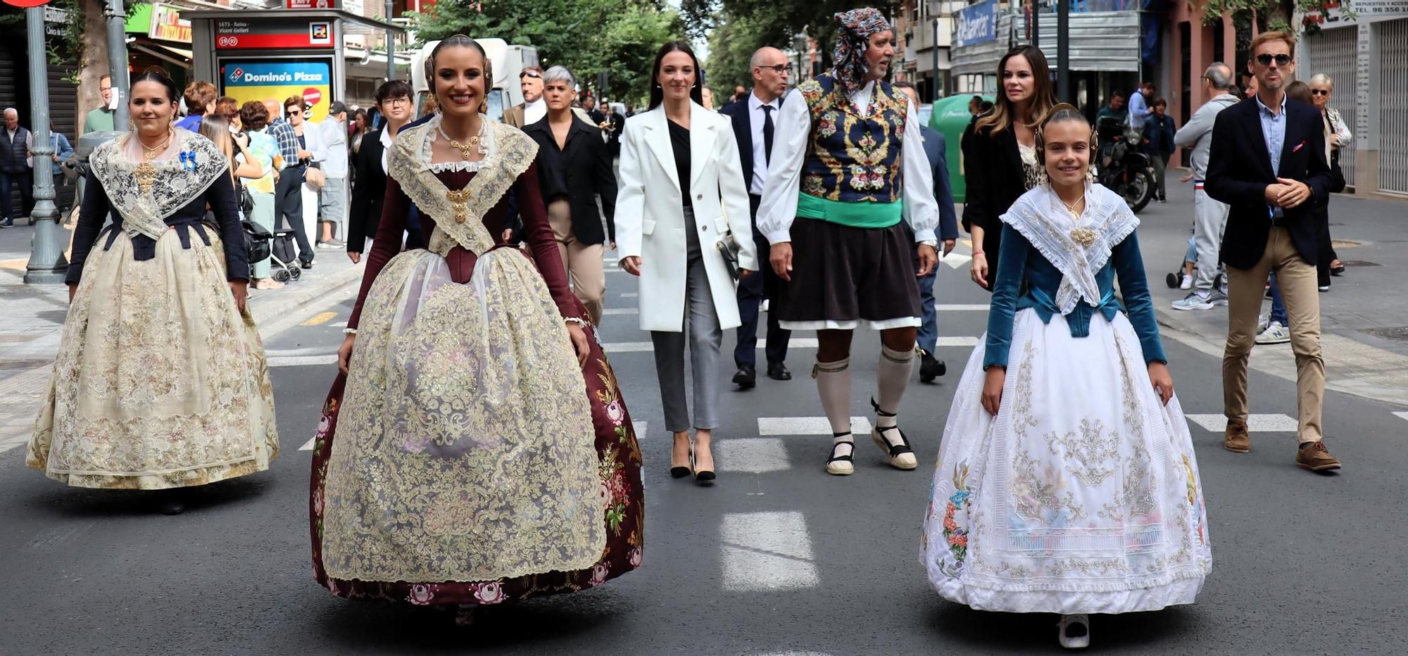 La comitiva oficial.JPG