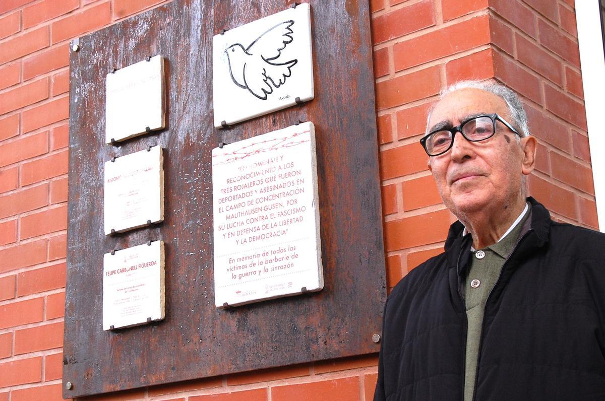 Homenaje del Ayuntamiento de Rojales con la presencia del hijo de Felipe Carbonell, hijo de una de las víctimas de Rojales