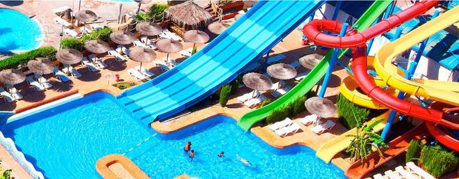Parque acuático de La Marina Resort, mejores campings de Europa
