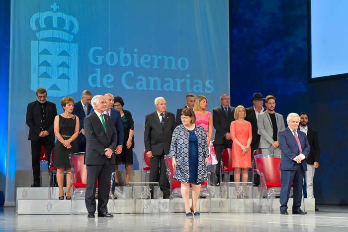 Acto institucional del Día de Canarias. Entrega ...