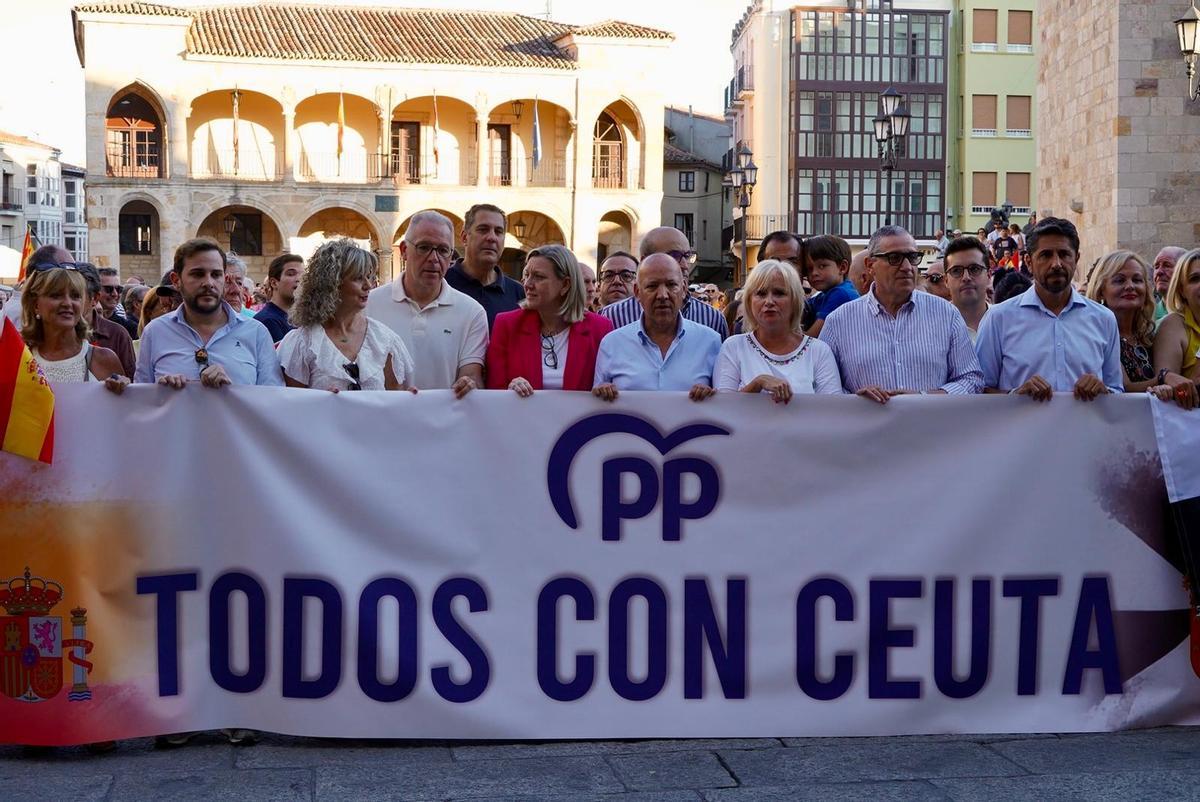 Concentración en Zamora por Ceuta Concentración en Zamora por Ceuta