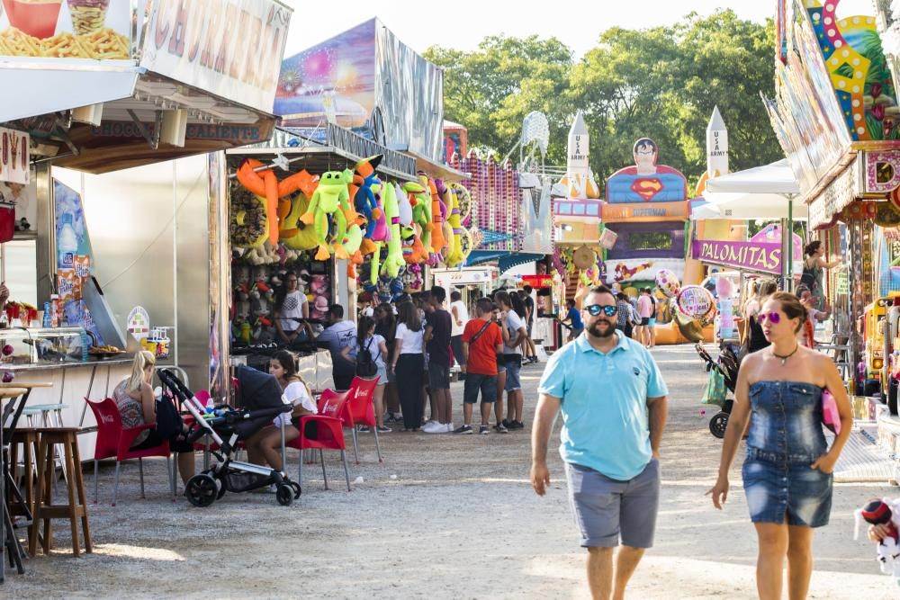 Feria de atracciones en el Jardín del Turia