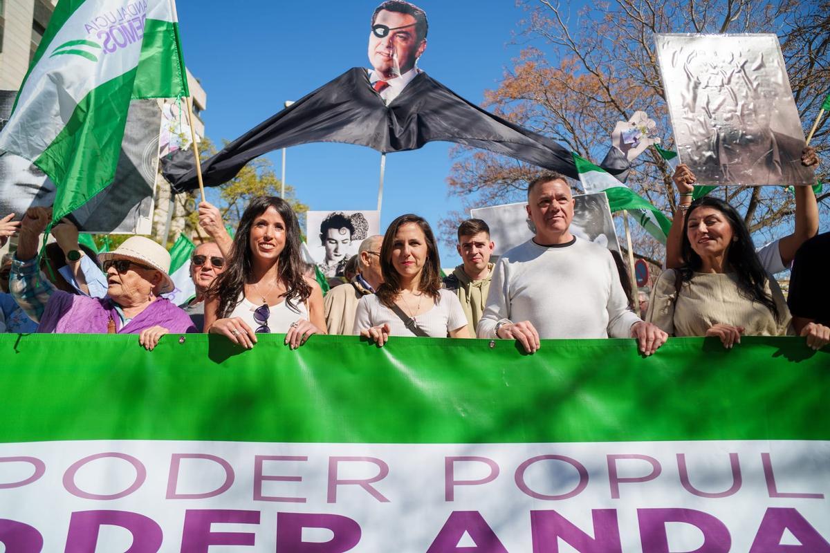 La secretaria general de Podemos, Ione Belarra, y el candidato de Podemos Andalucía a la presidencia de la Junta, Juan Antonio Delgado, en una imagen de archivo el pasado 28F