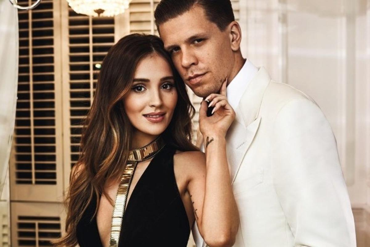 Marina Łuczenko posa junto a su marido, el portero Wojciech Szczęsny.