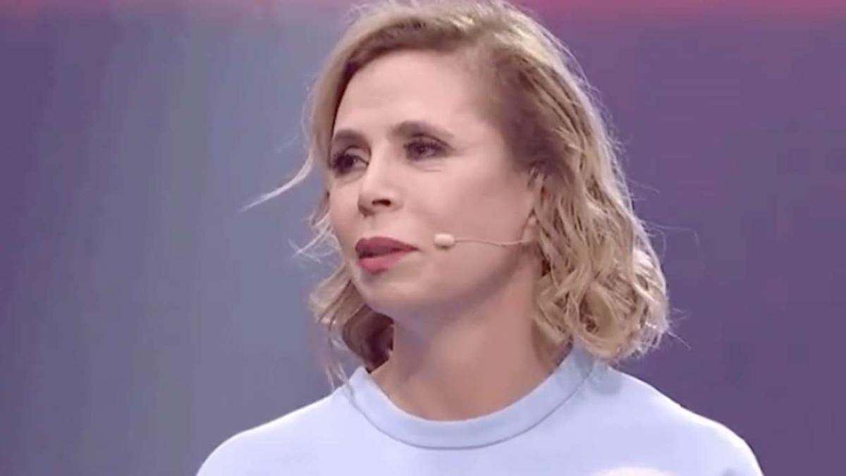 Ágatha Ruiz de la Prada critica duramente a Iñaki Urdangarin por su divorcio de la Infanta Cristina.